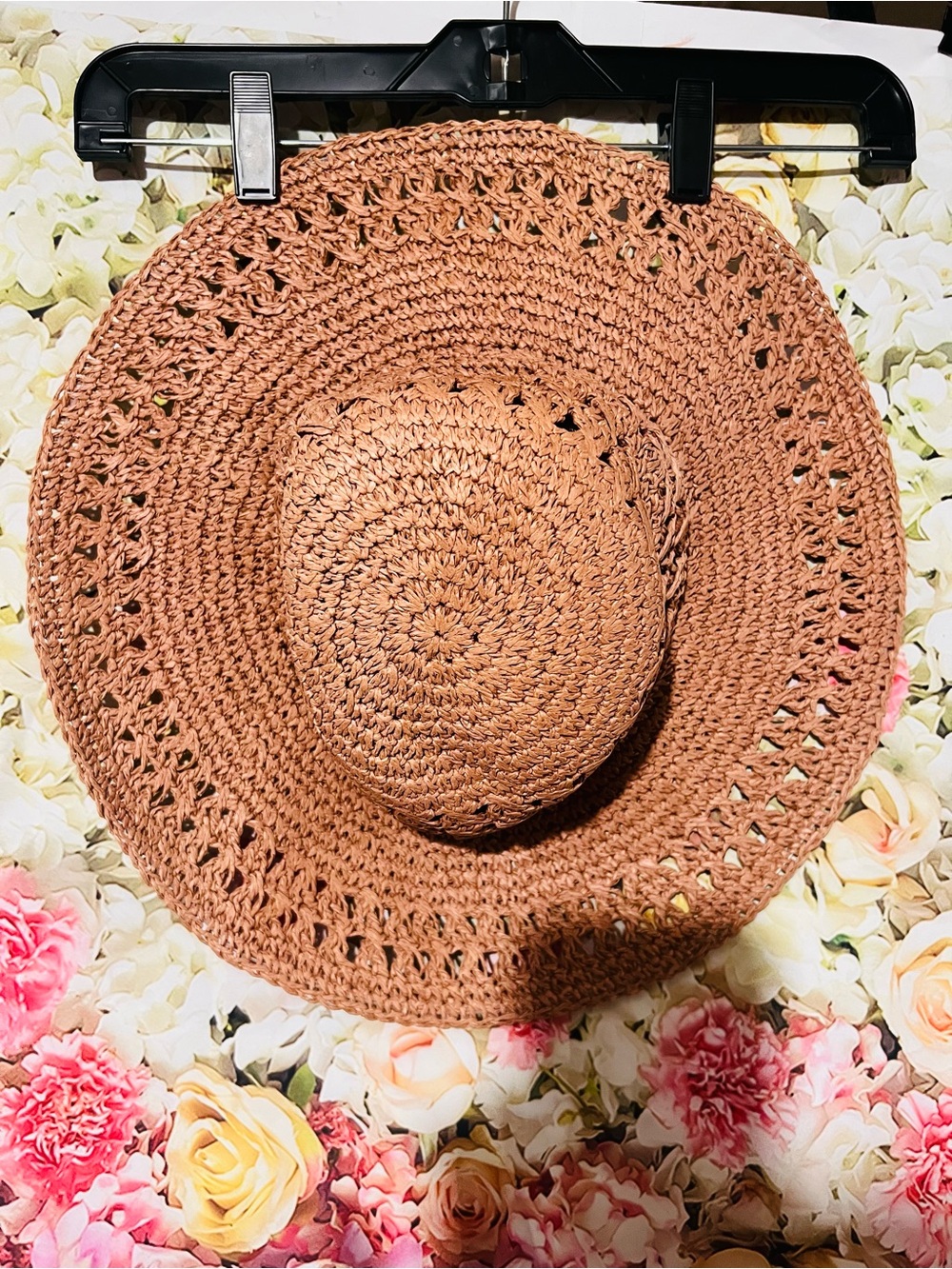 Time and Tru Crochet Wide-Brim Sun Hat - Beige Pink